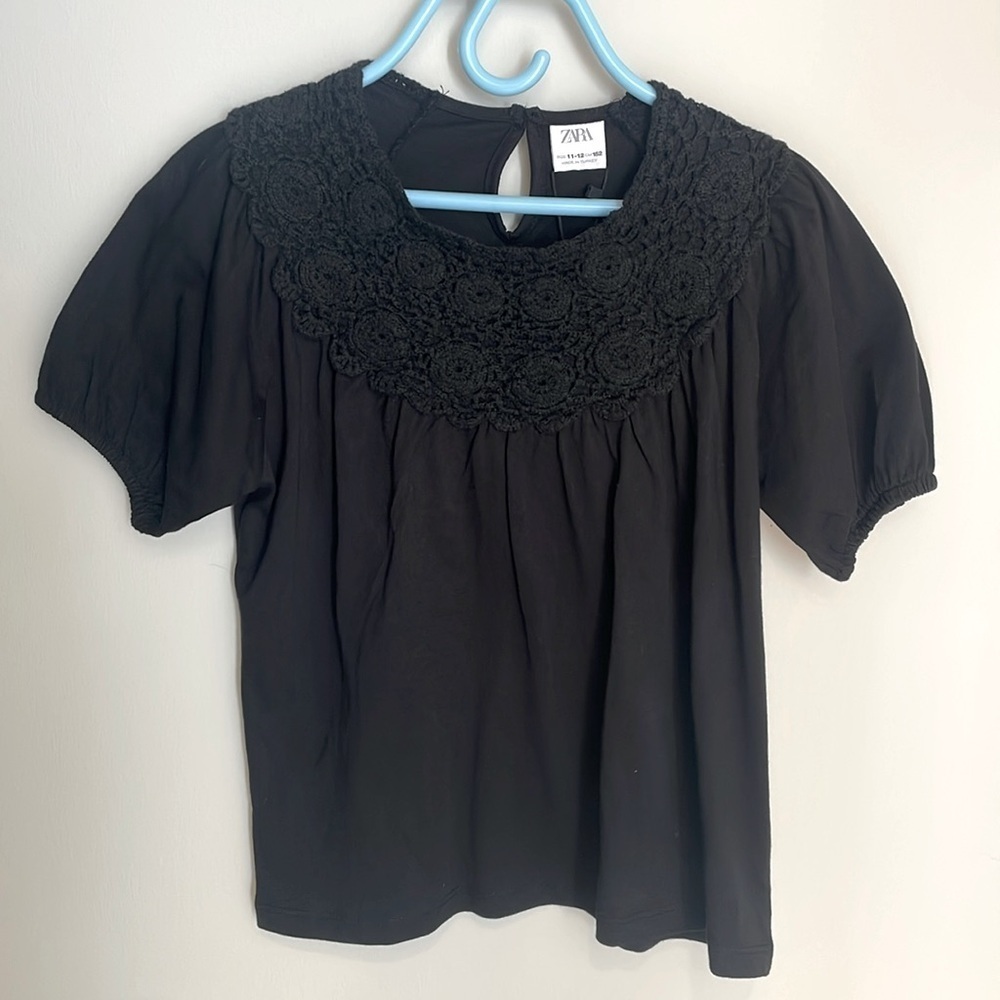 NWT Zara Girls black crochet trim shirt  11/12